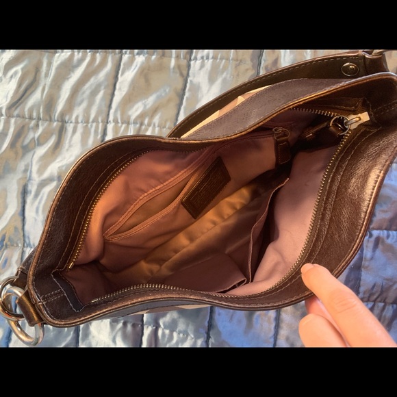 Coach shoulder bag - Picture 3 of 3